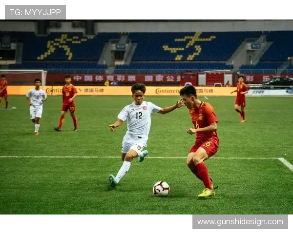 成都足球队的奋进之路：从默默无闻到荣耀绽放的纪实故事